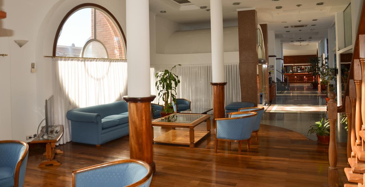 Hotel Reviens ピナマール エクステリア 写真